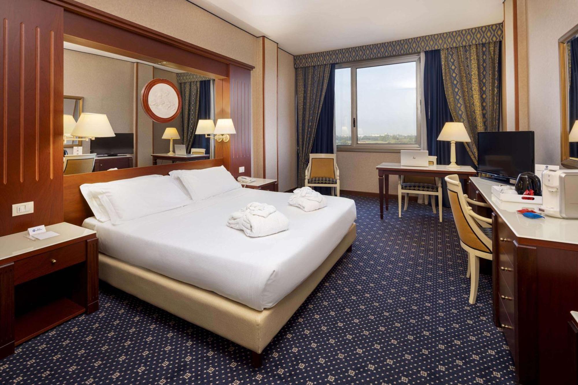 Executive King Room