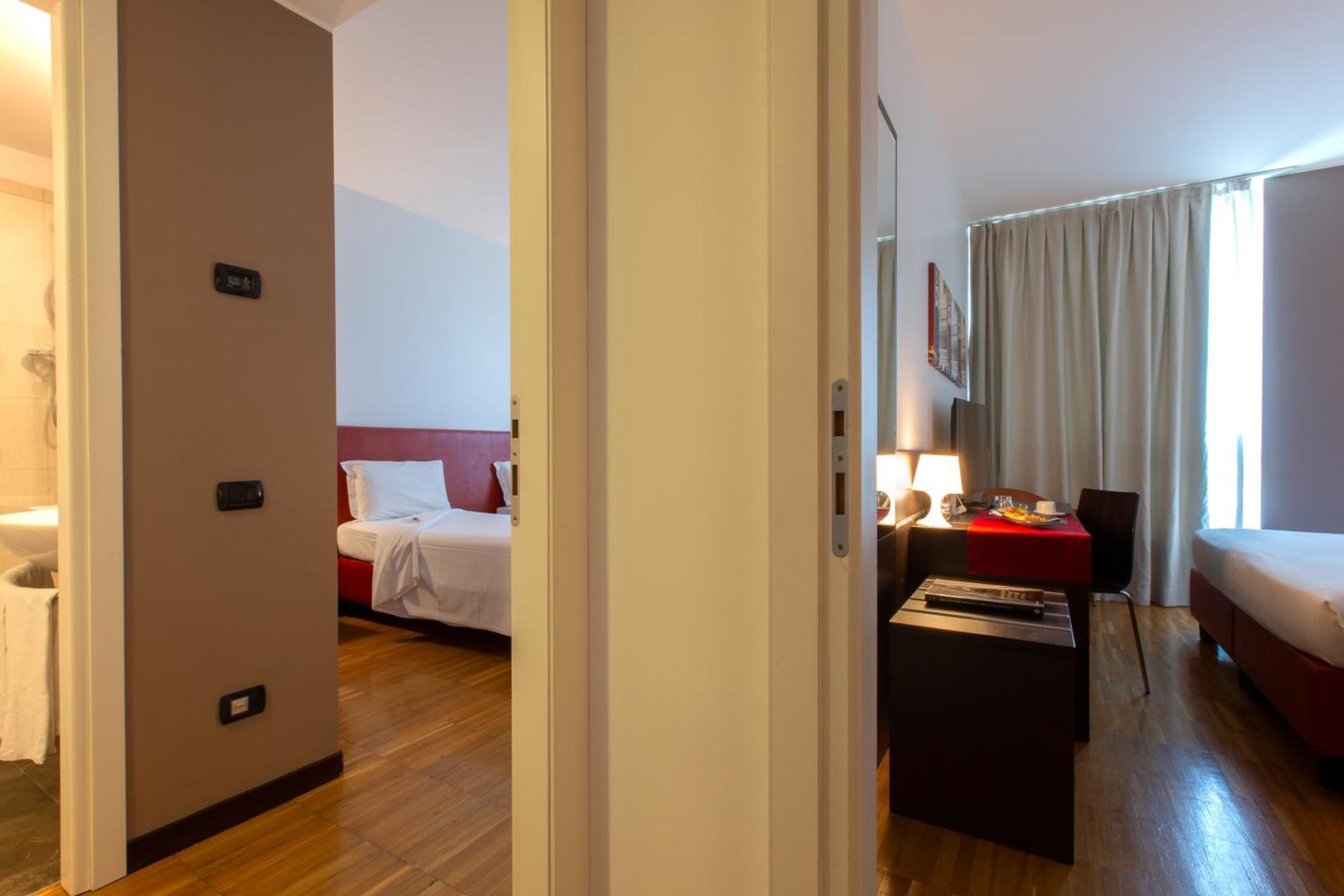 2 Camere Comunicanti