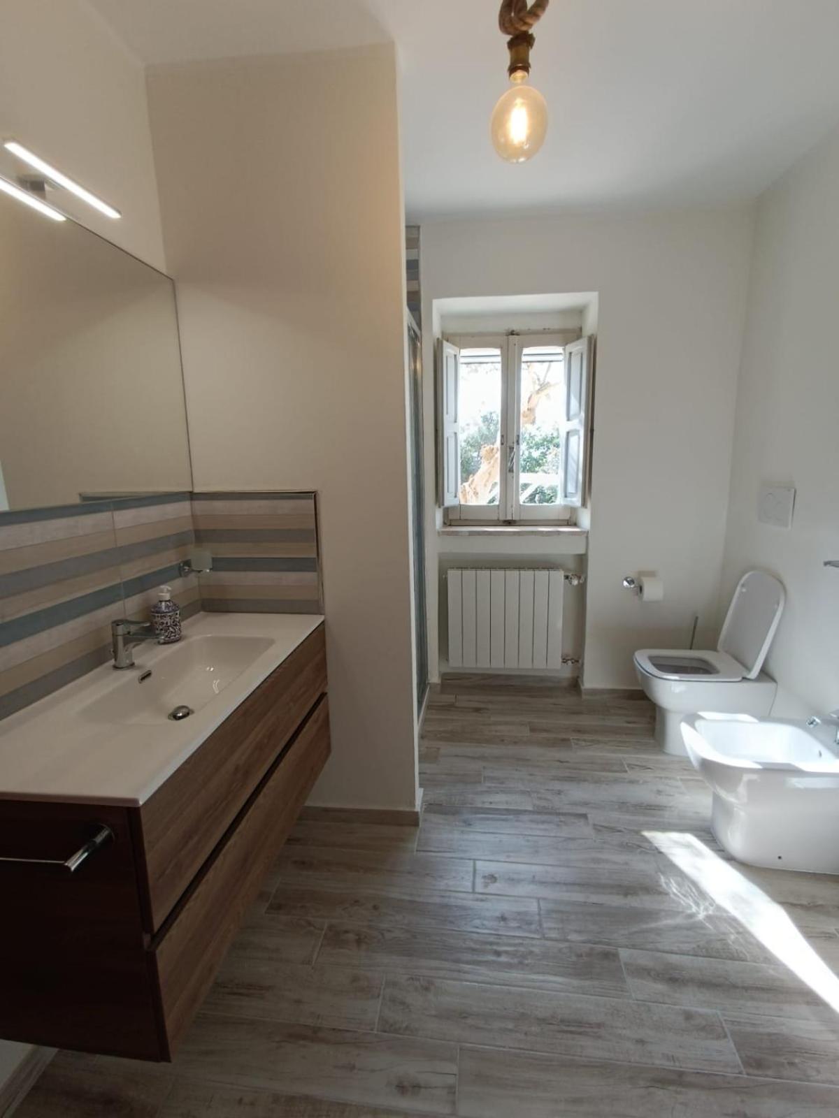 Quadruple Room Private Bathroom