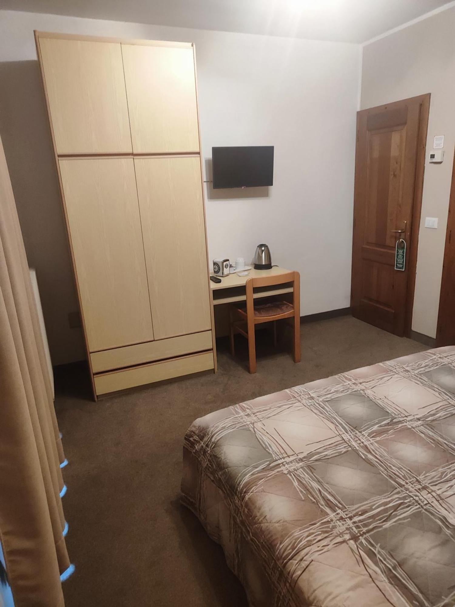 Double Room Mountain View