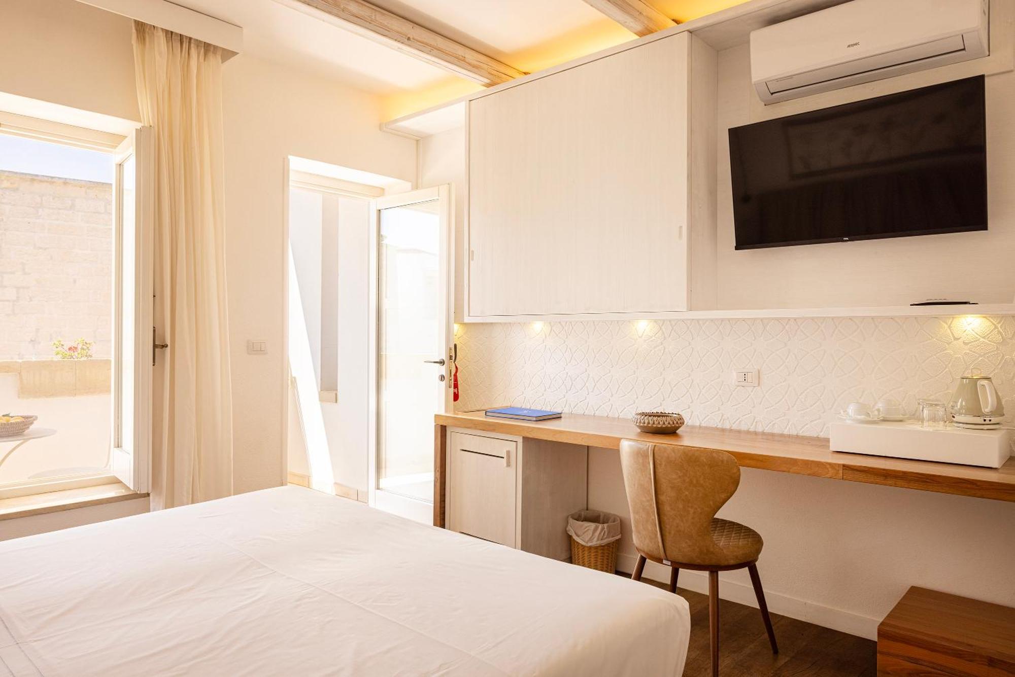 Large Double Room
