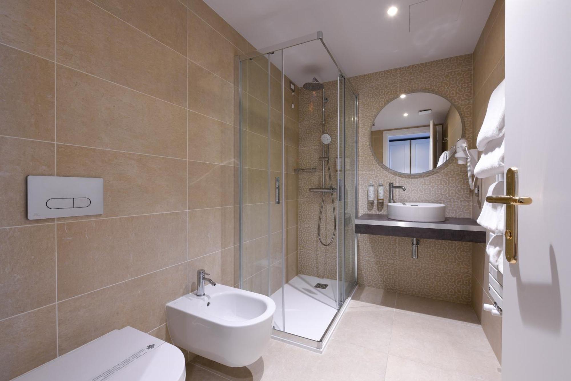 Classic Triple Room