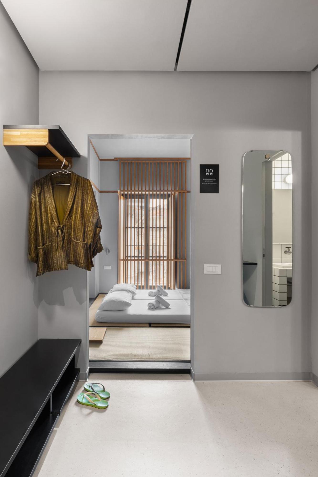 Japanese-Style Room