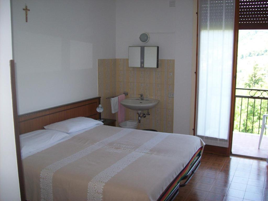 Camera Standard Matrimoniale/Doppia con Letti Singoli con Bagno Privato Esterno