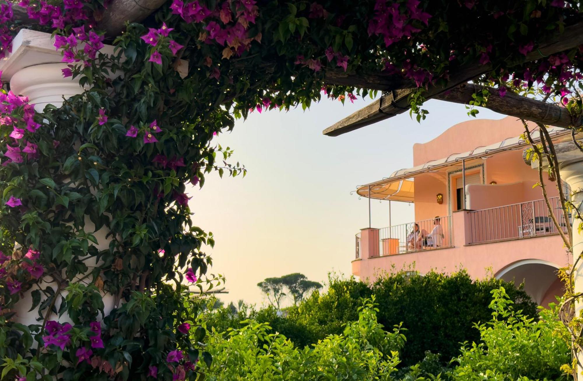 Suite with Terrace and Sea View
