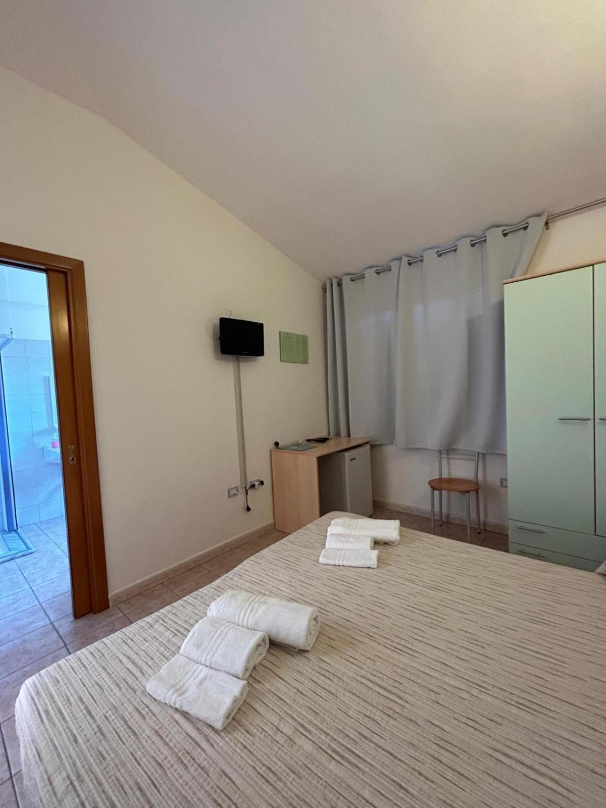 Double or Twin Room Disability Access