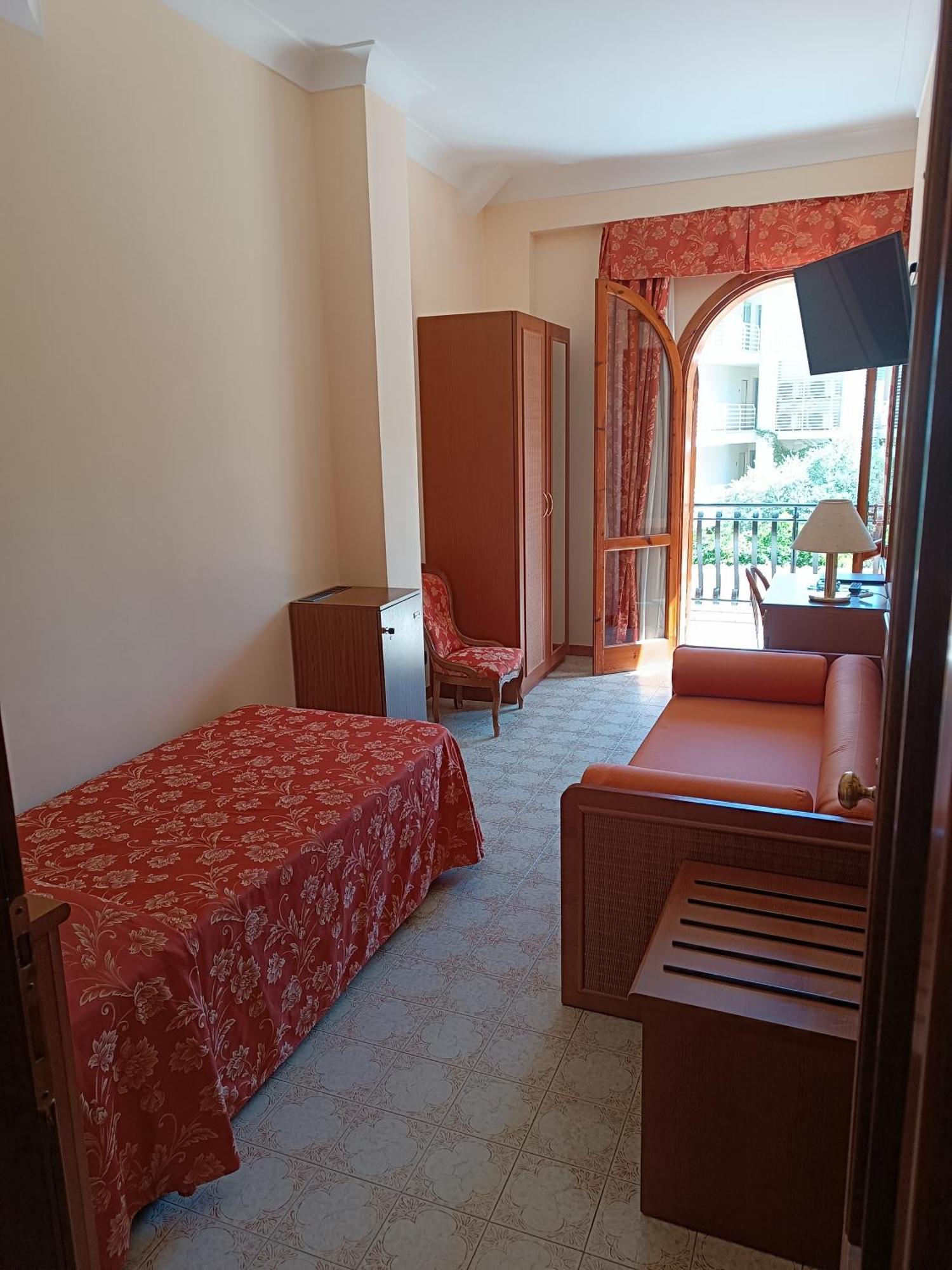 Single Room Sea View