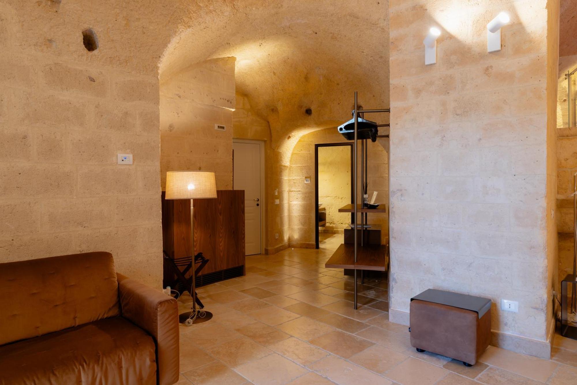 King Suite Spa Bath