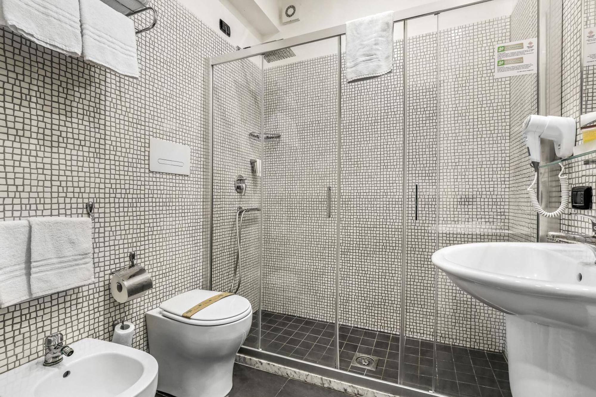 Double Room,1558394707:JPEG