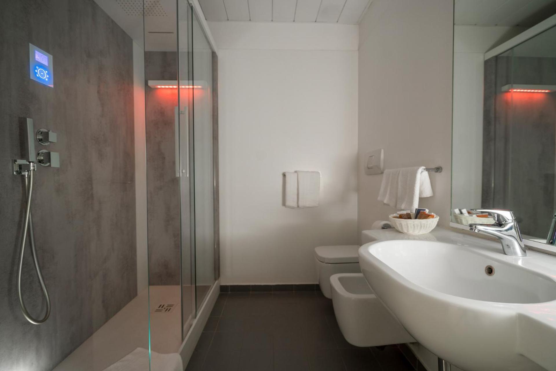 Double Room Street View