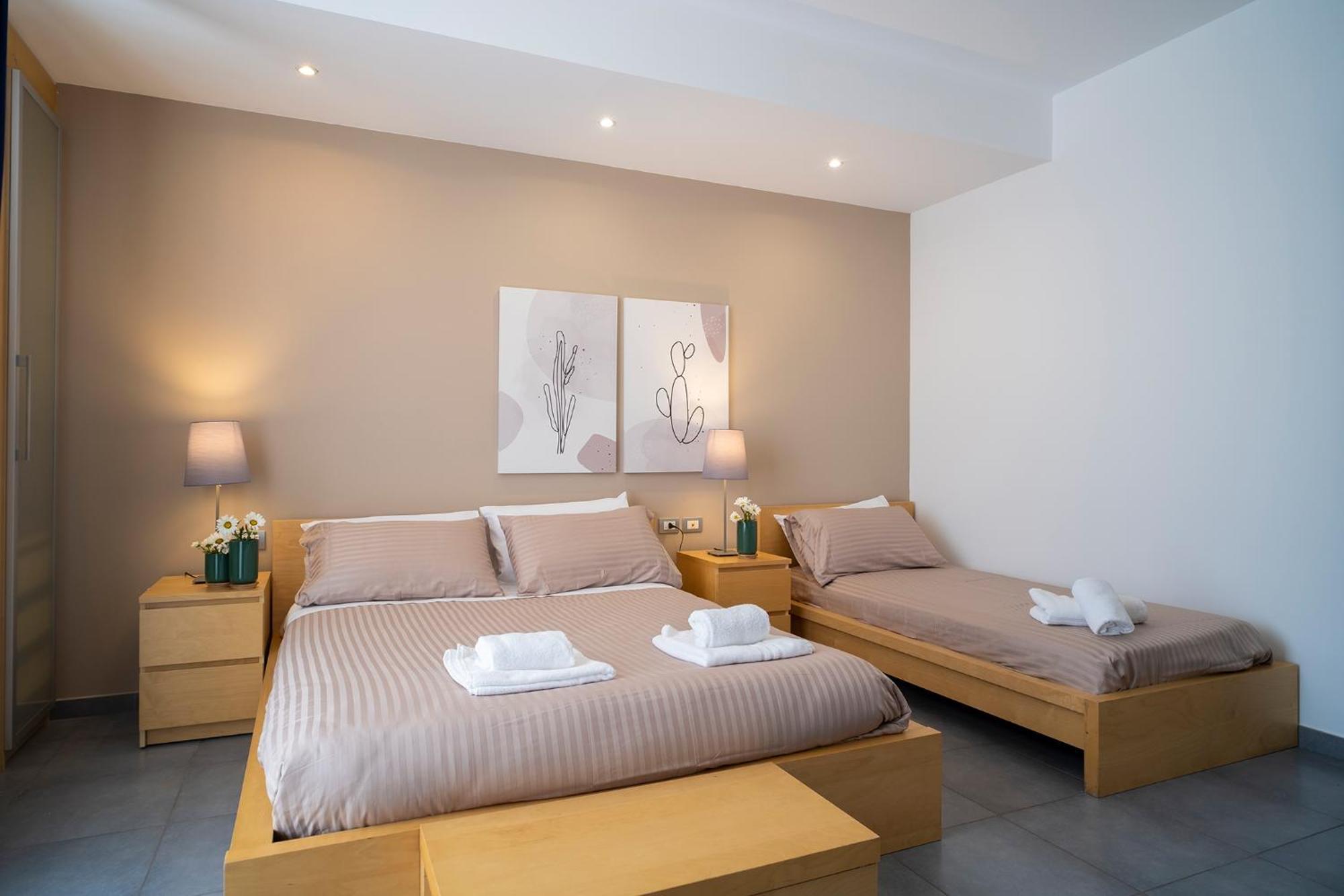 Triple Room