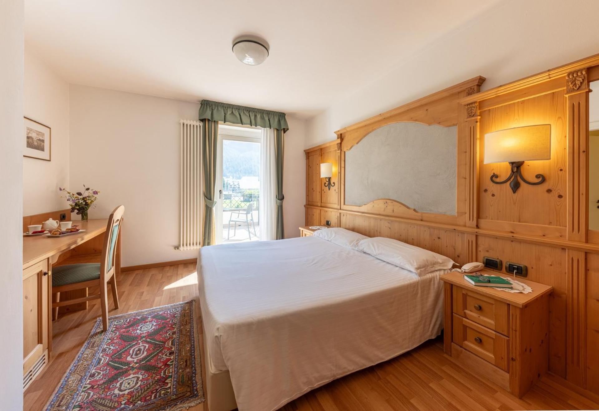 Superior Double or Twin Room Mountain View