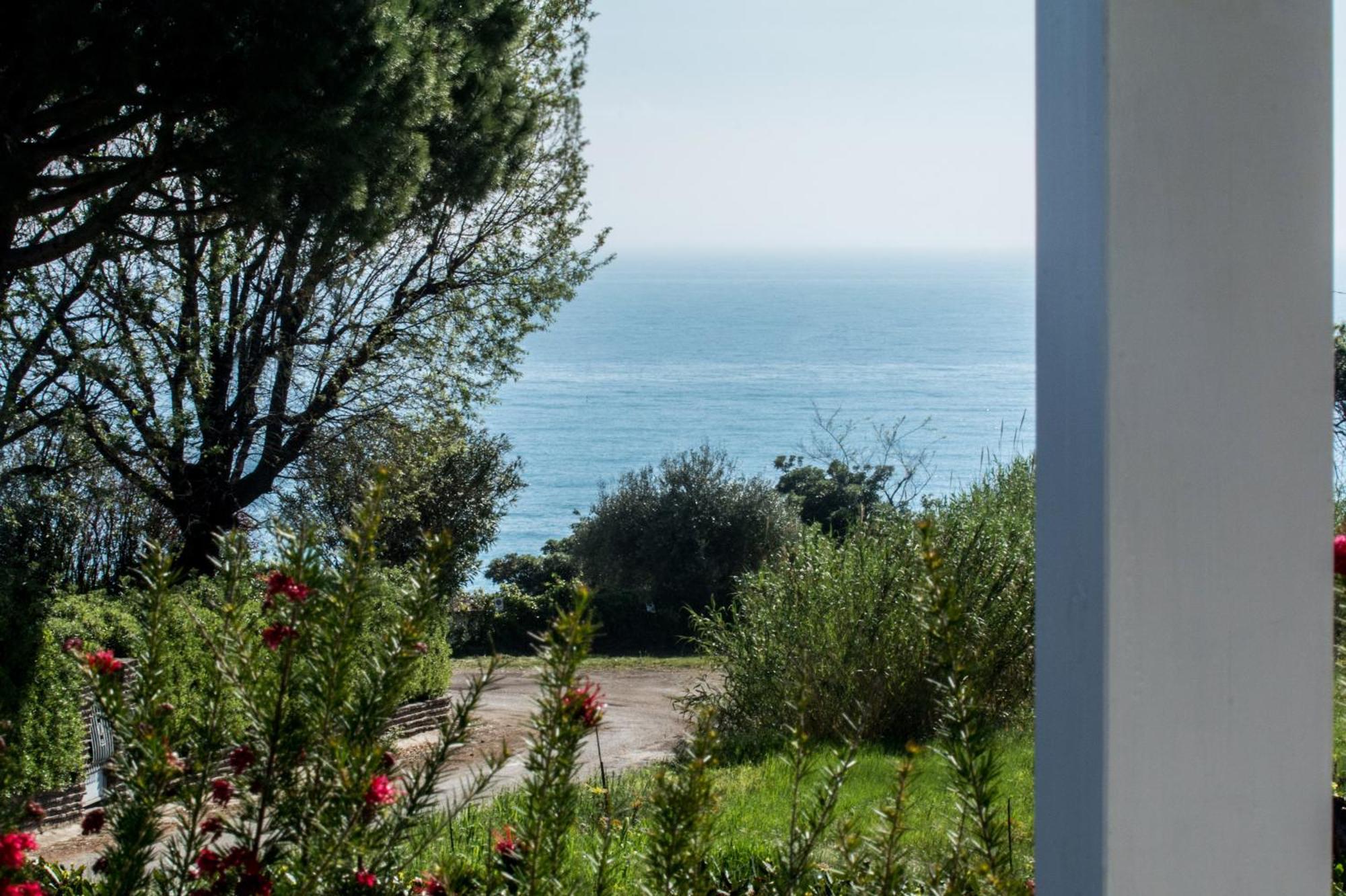 Deluxe Triple Room Sea View
