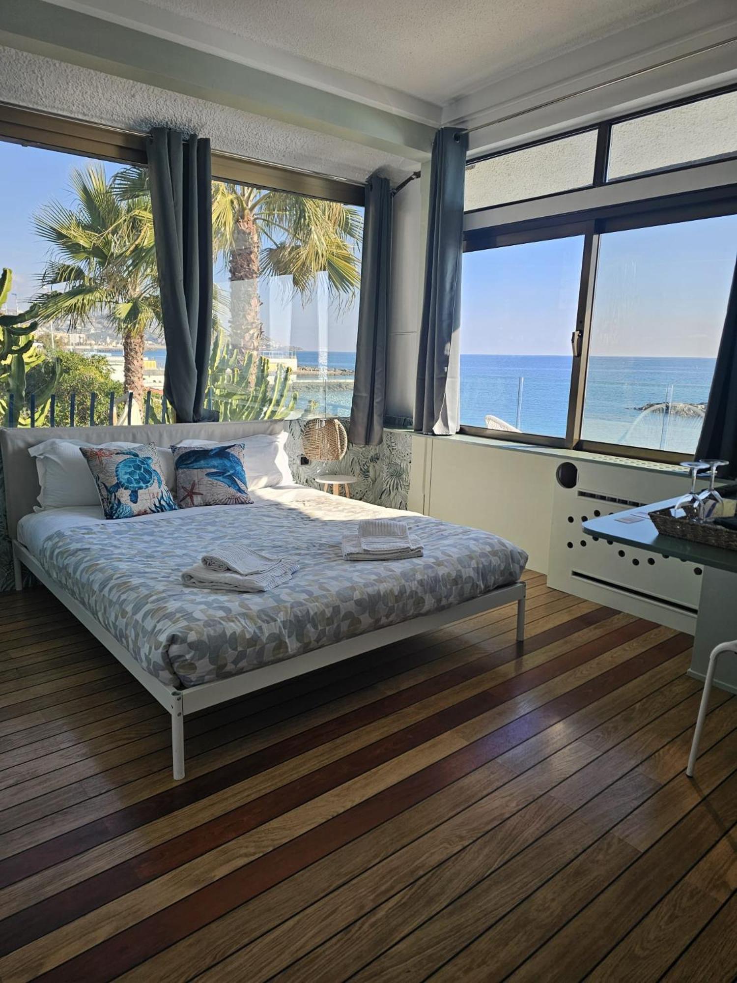 Deluxe Double Room Balcony Sea View