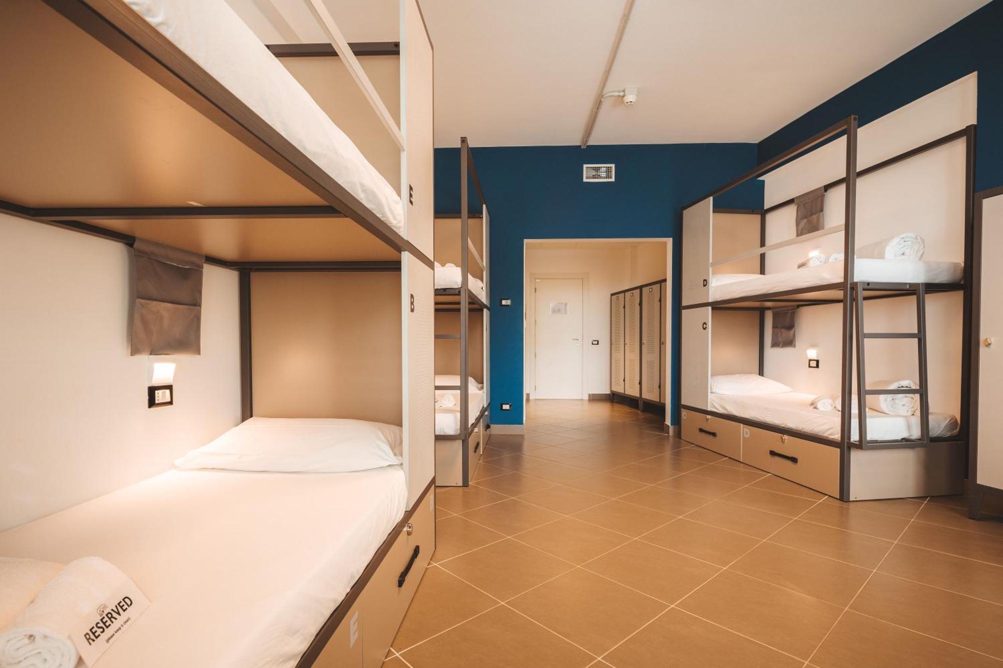 Dormitorio Misto con 6 Posti Letto
