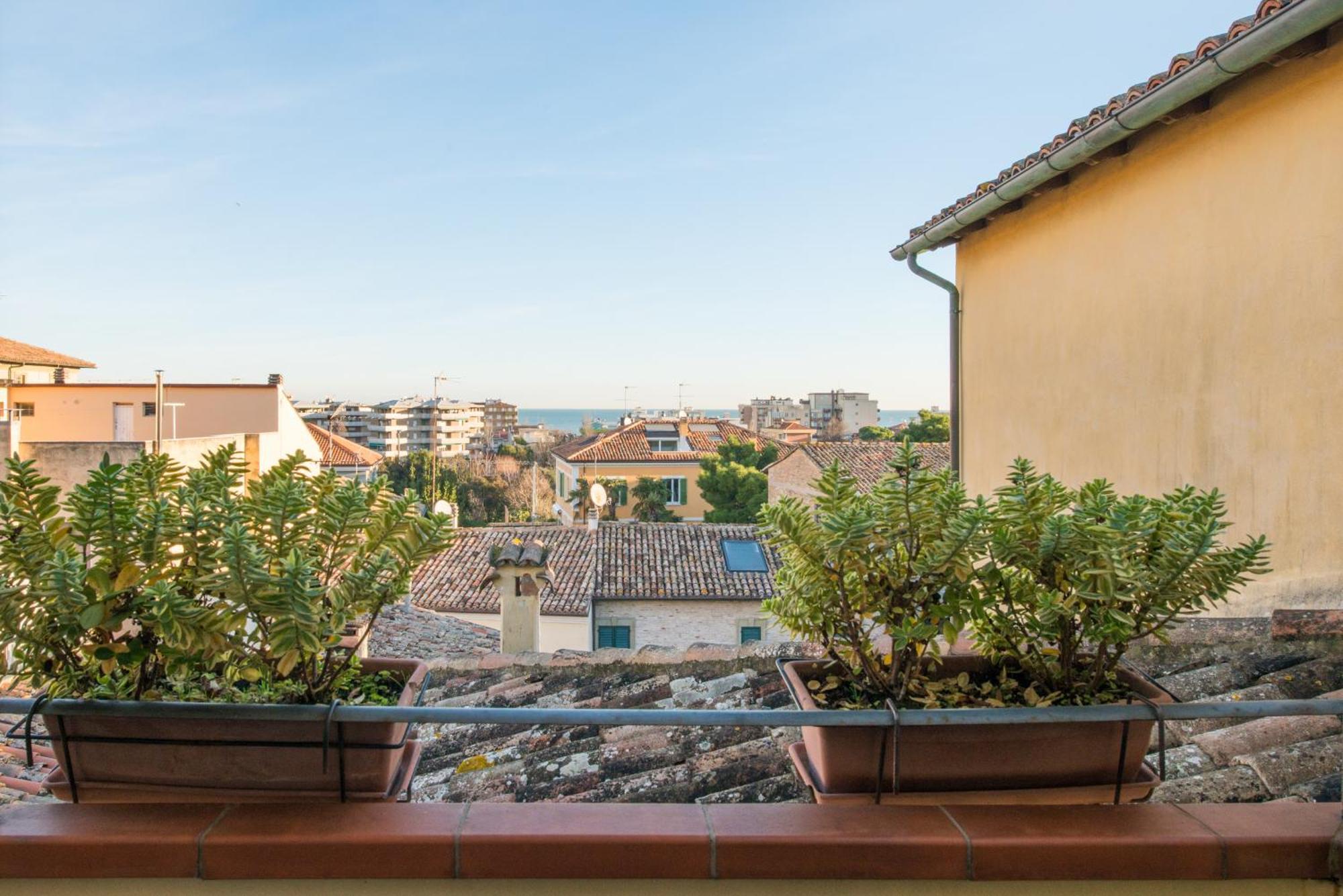 Three-Bedroom Apartment Sea View