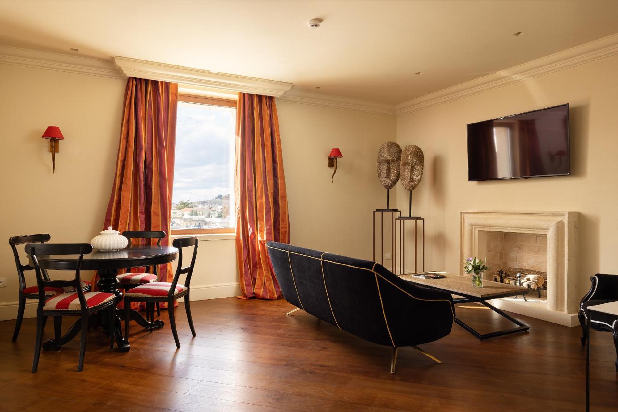 Presidential Suite