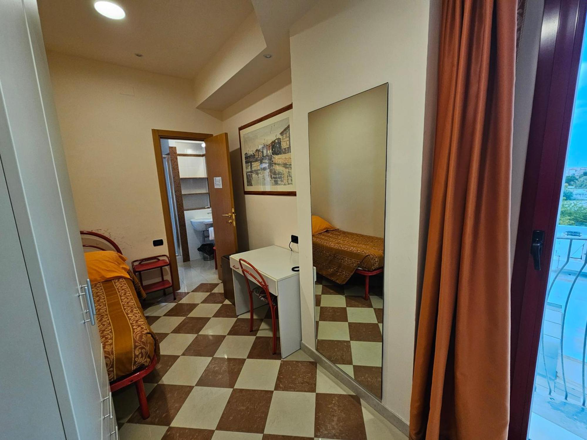 Single Room