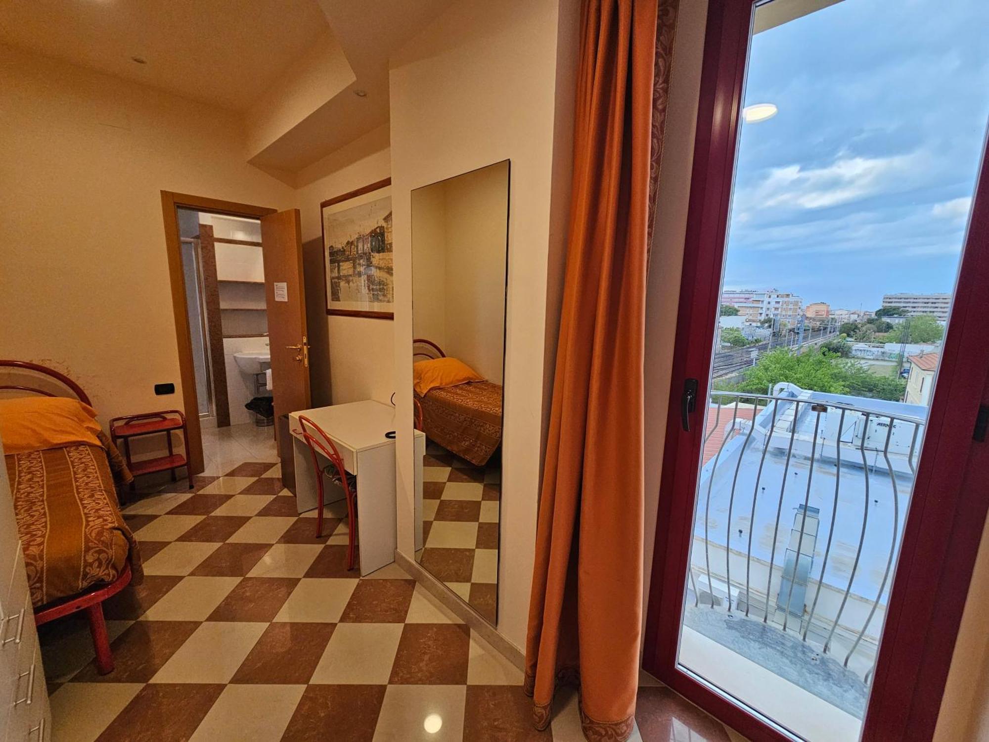 Single Room
