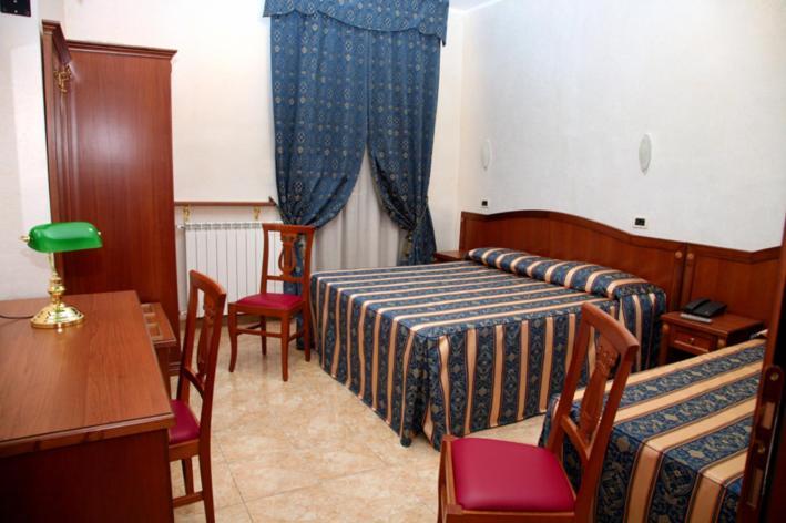 Triple Room