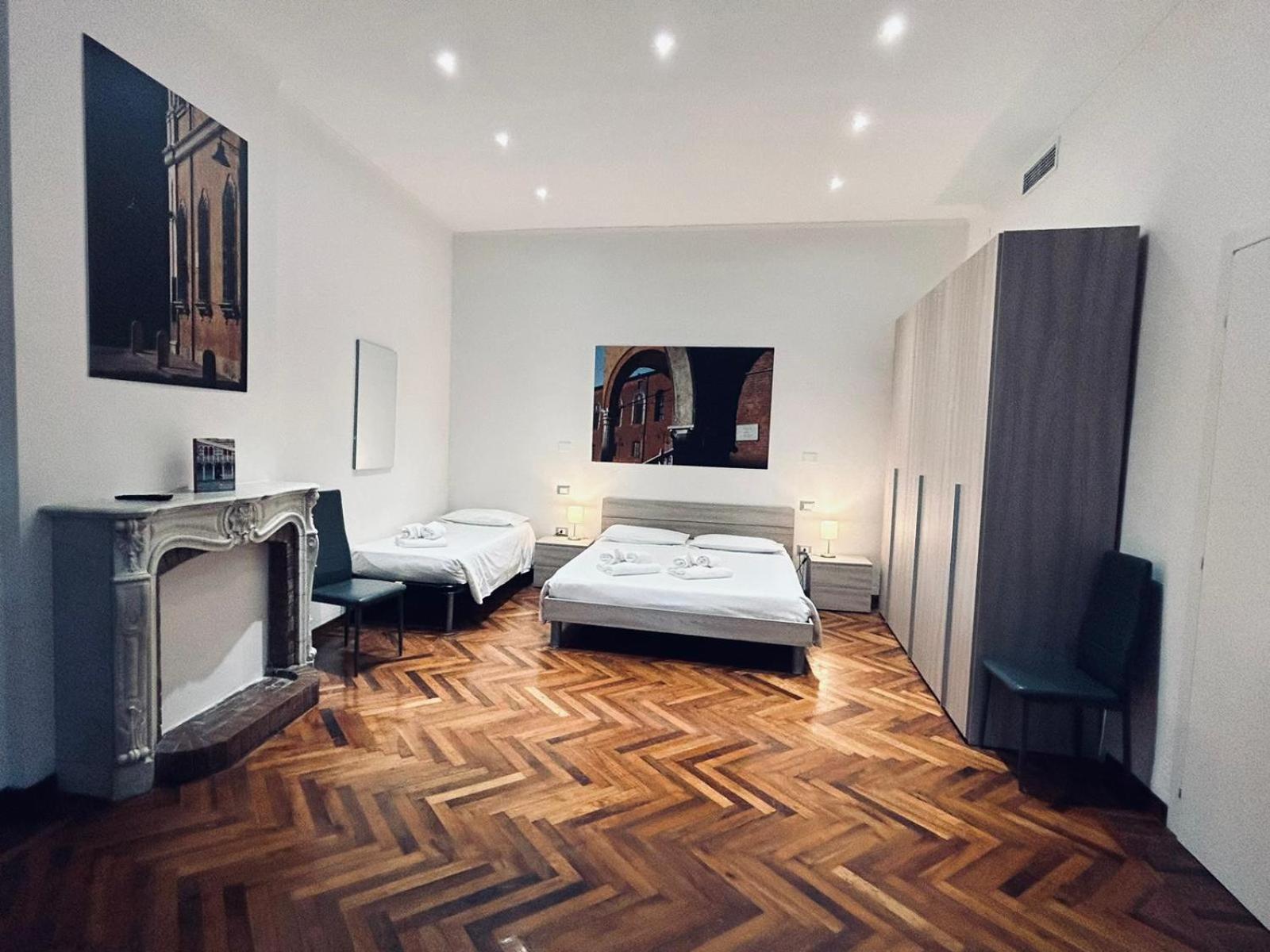 One-Bedroom Deluxe Apartment
