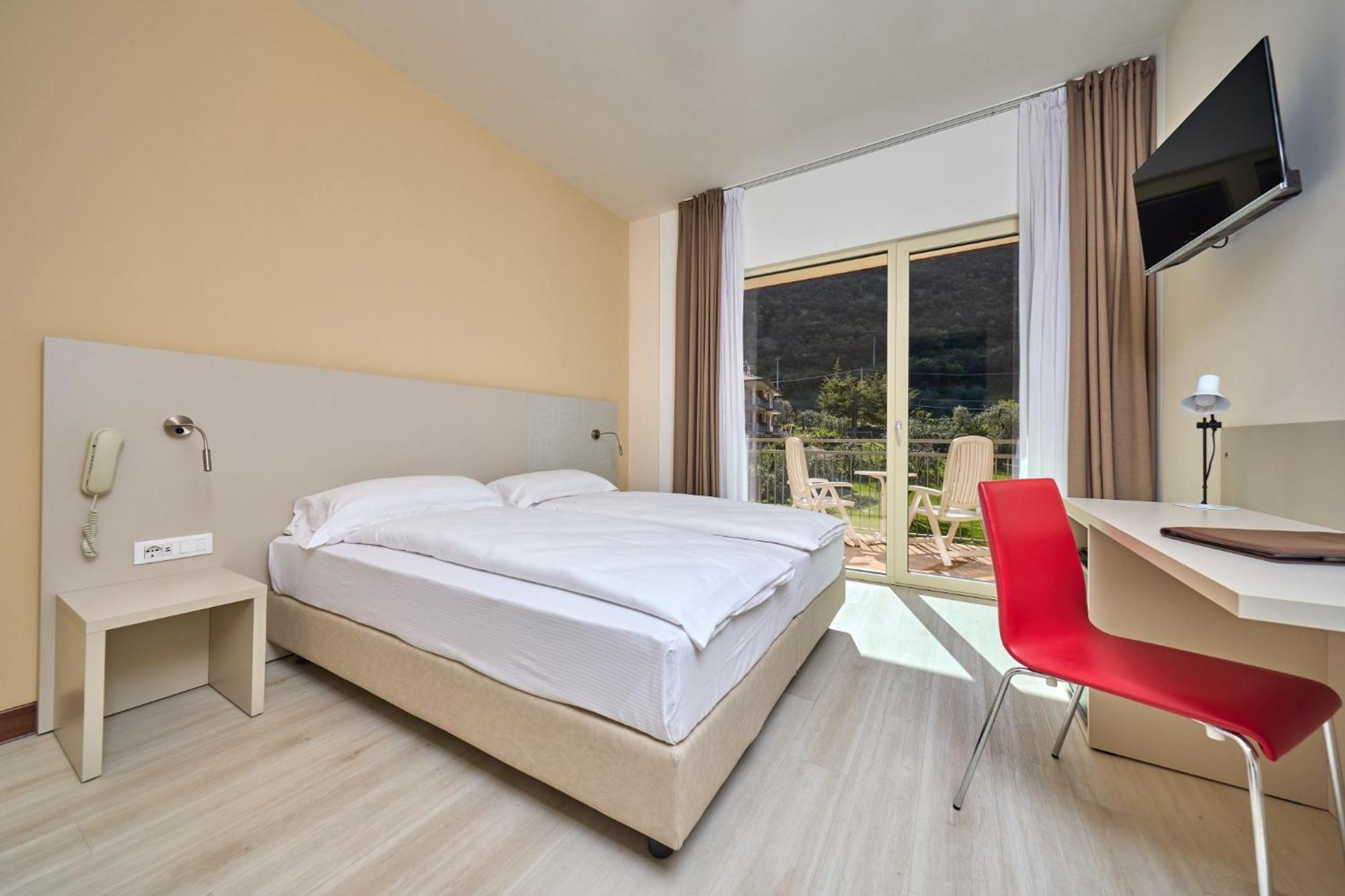 Double or Twin Room with Garden View