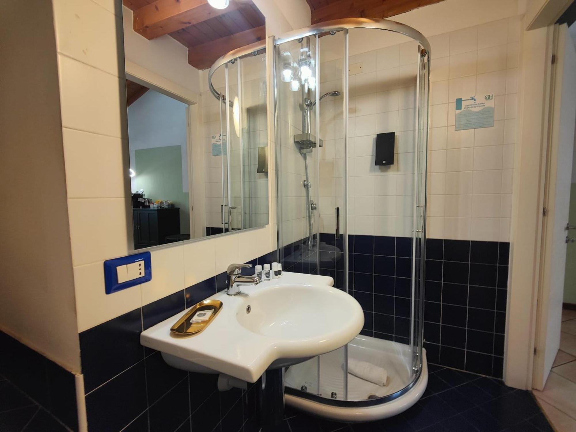 Comfort Triple Room