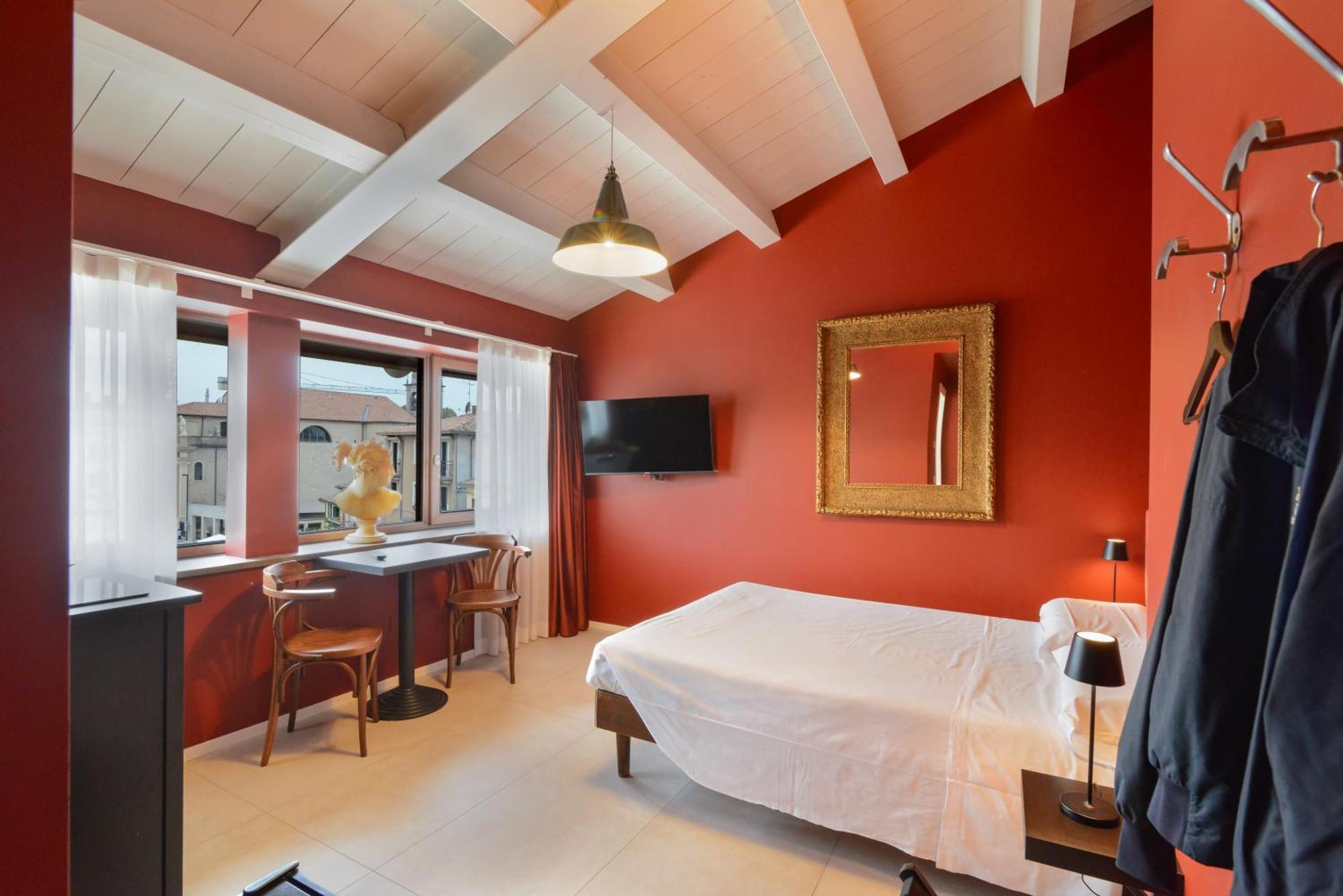 Superior Studio