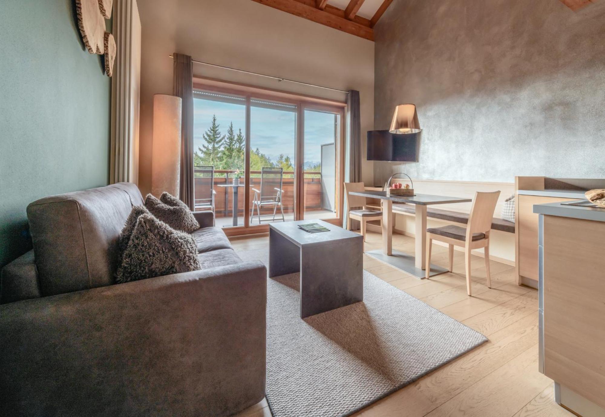 Deluxe Junior Suite Split Level