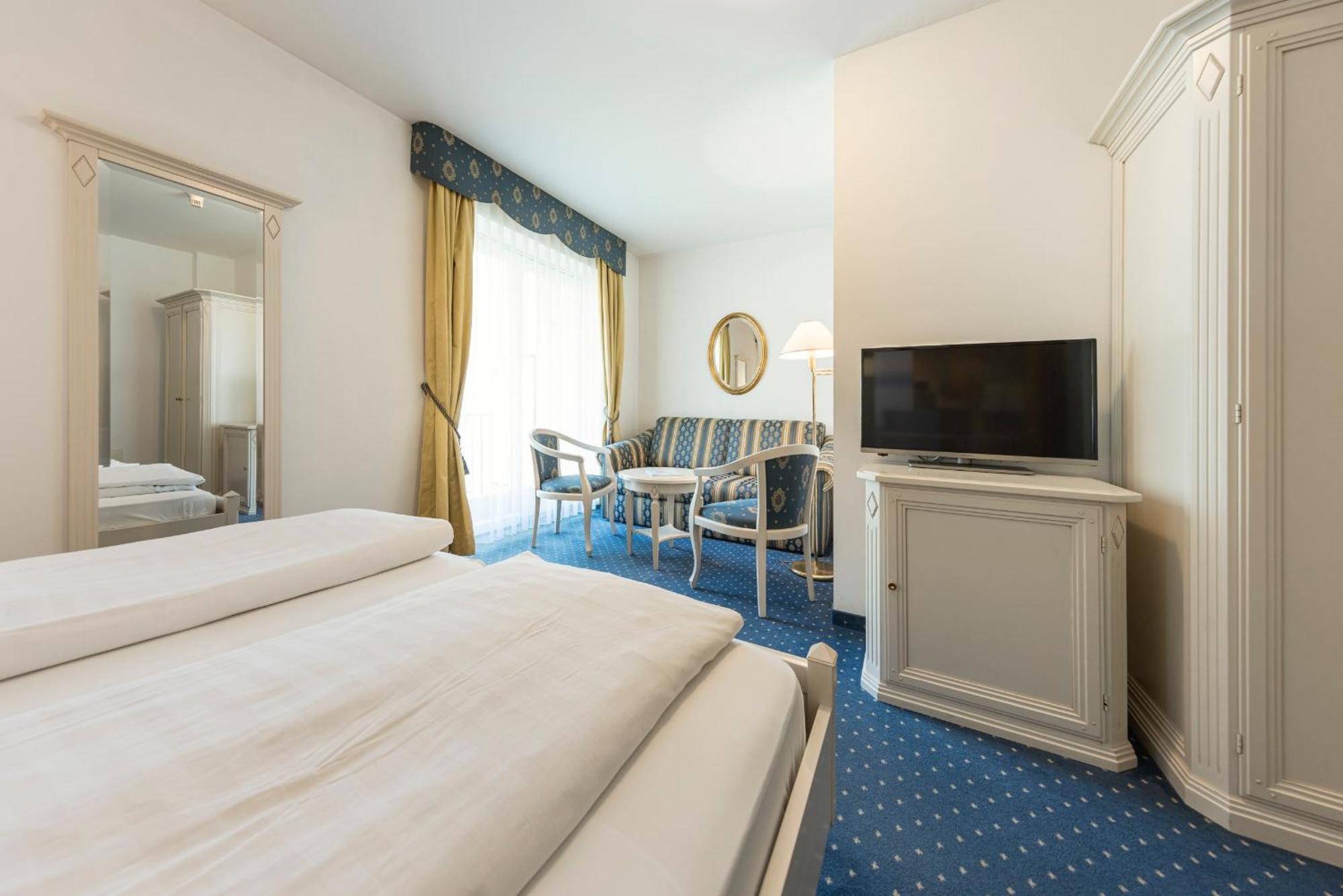 Doppelzimmer mit Balkon