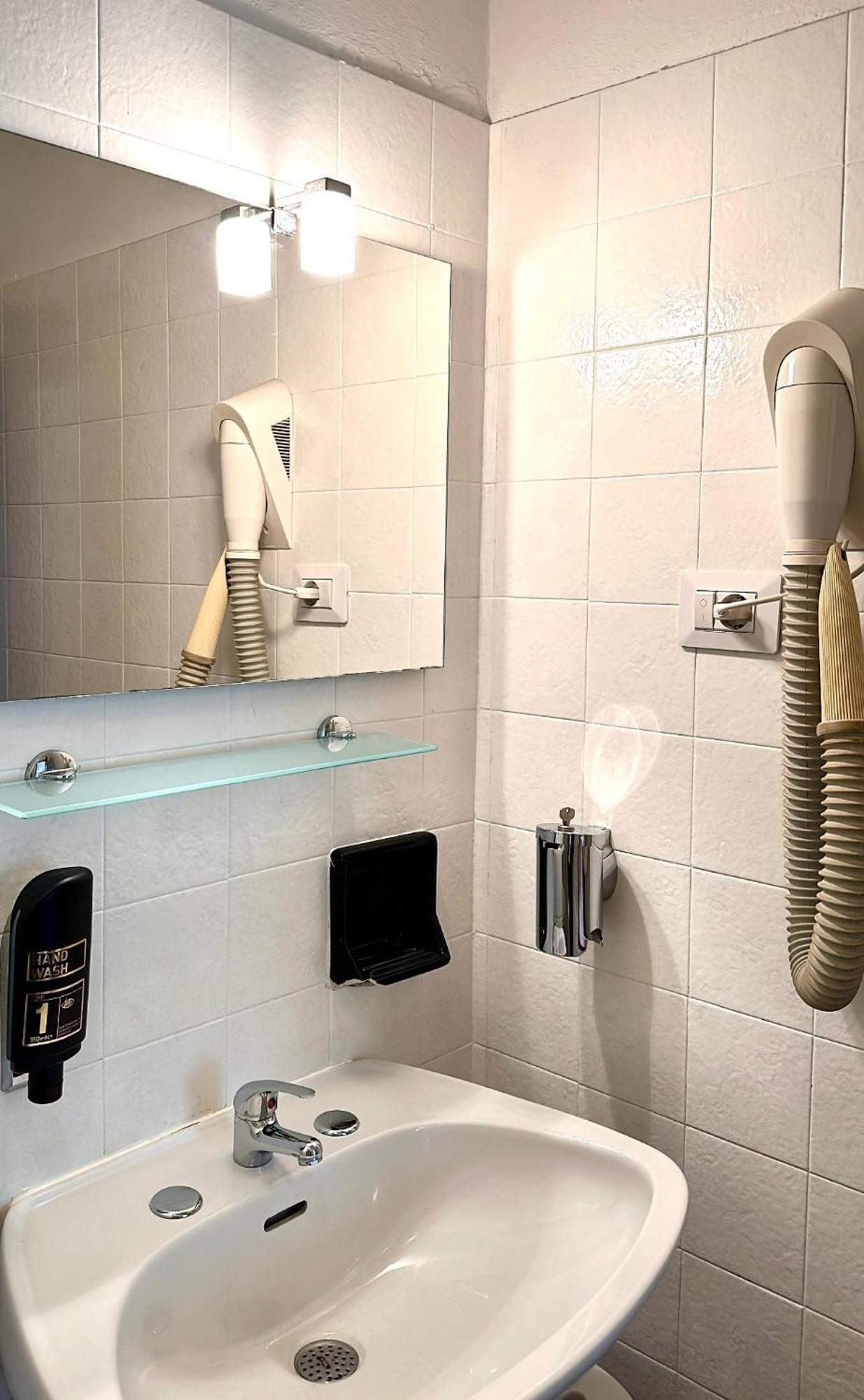 Double or Twin Room Mountain View