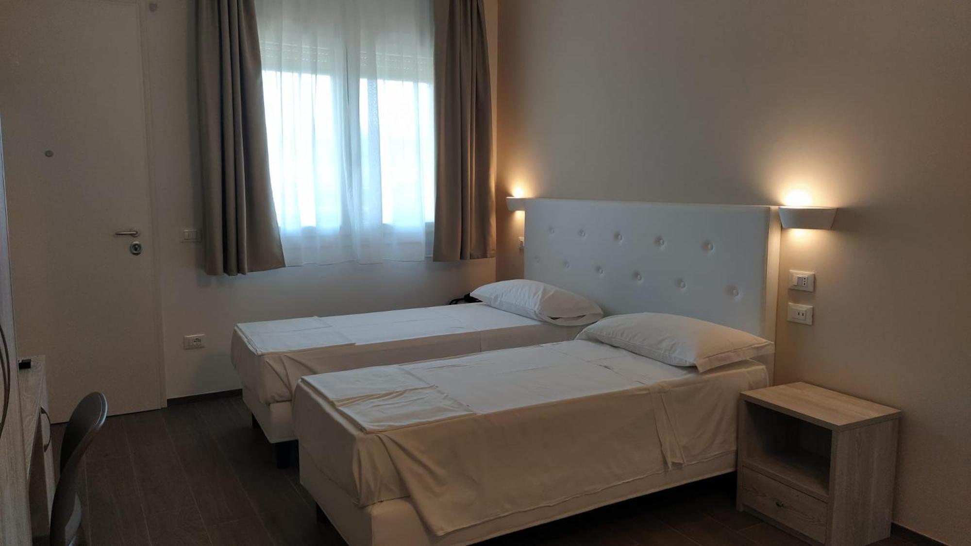 Large Double or Twin Room