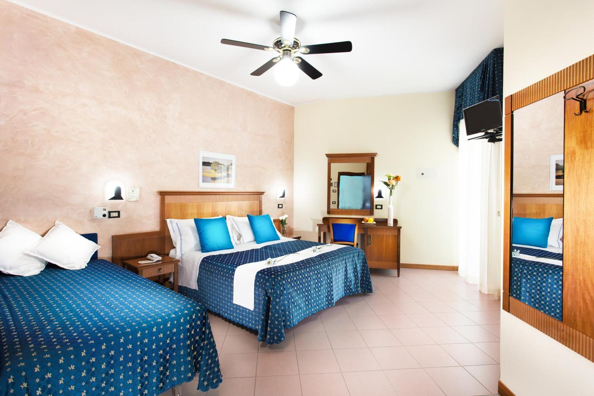 Triple Room Balcony