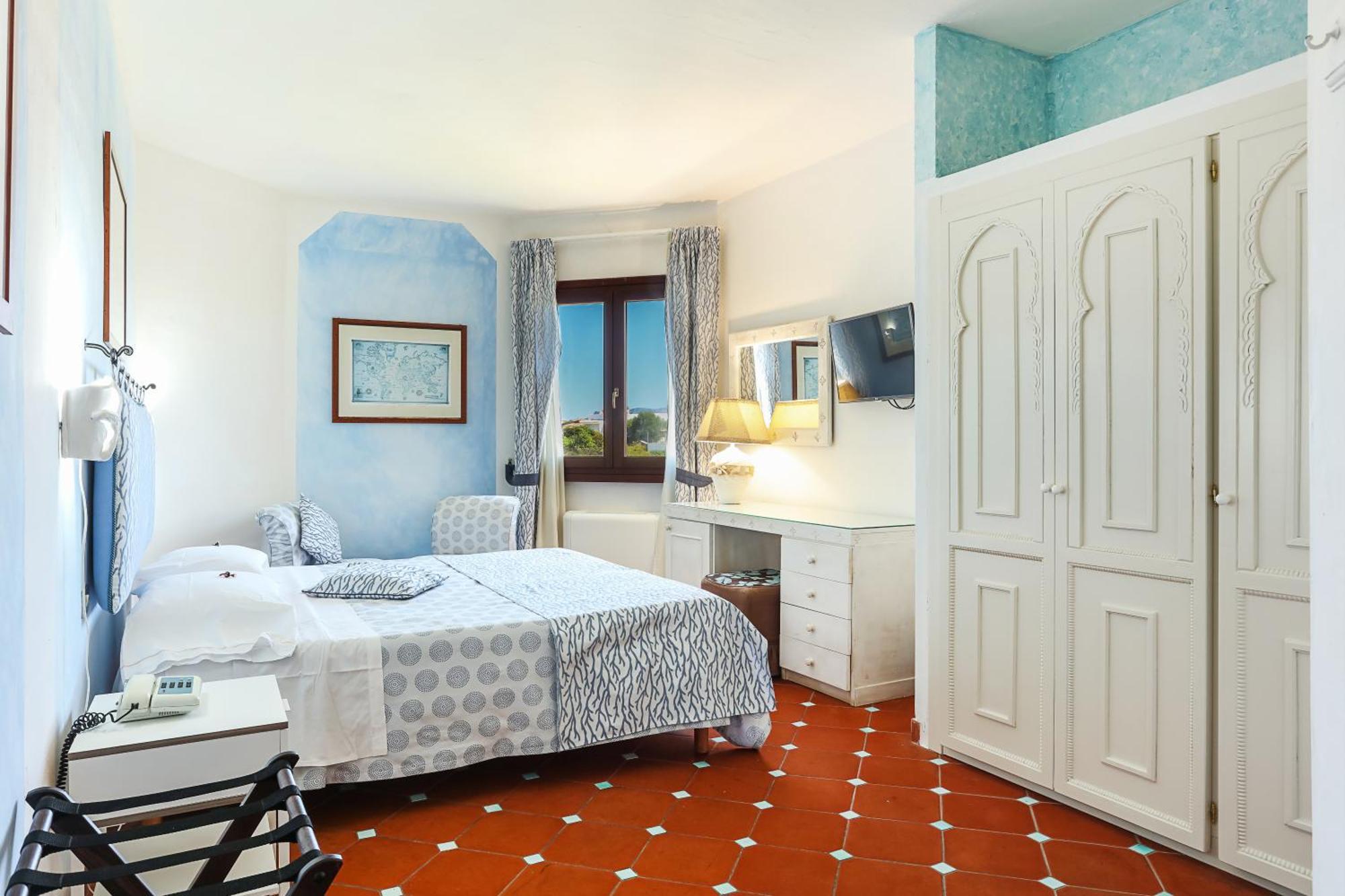 Double Room,1589150257:JPEG