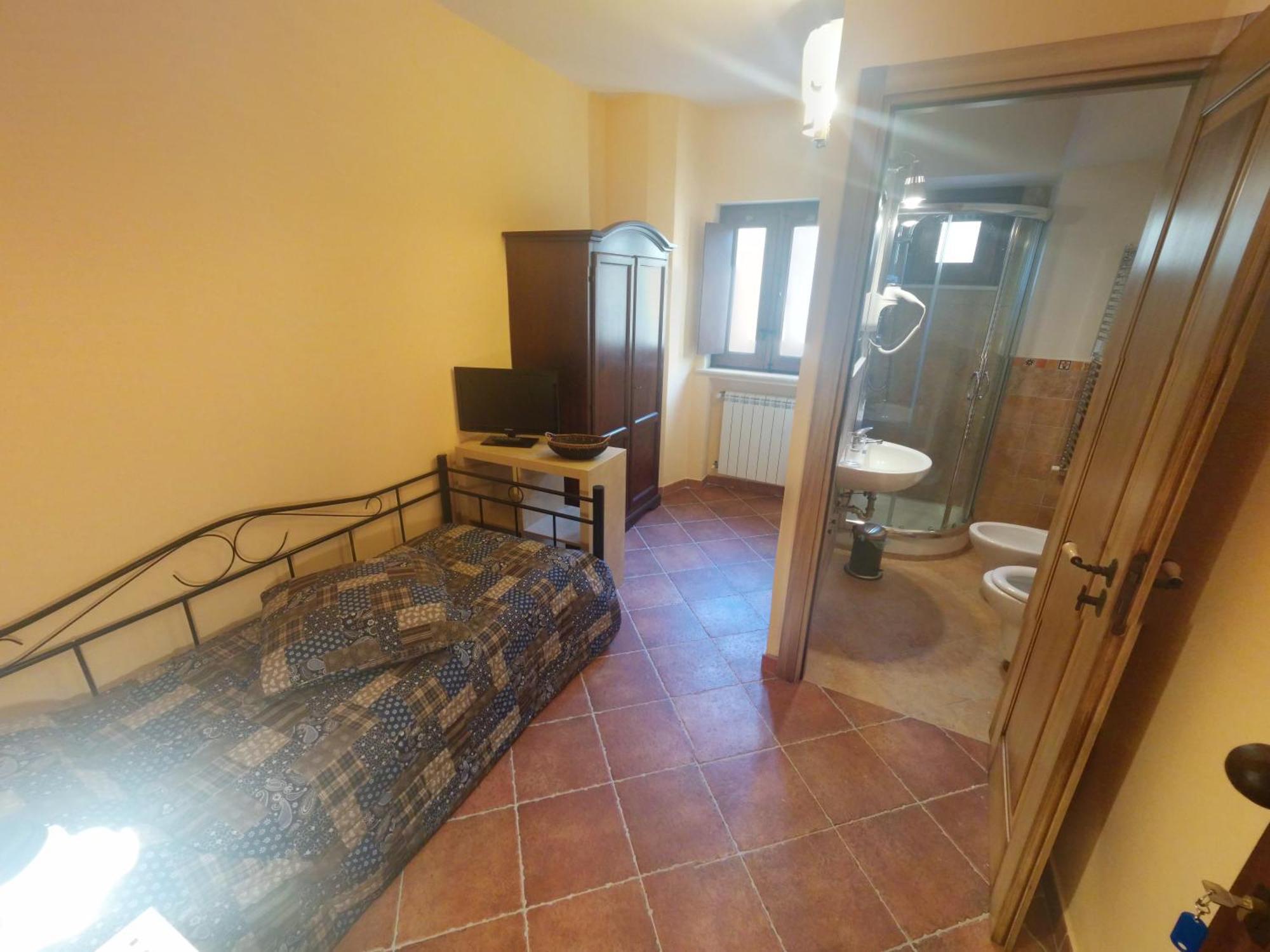 Single Room Shower