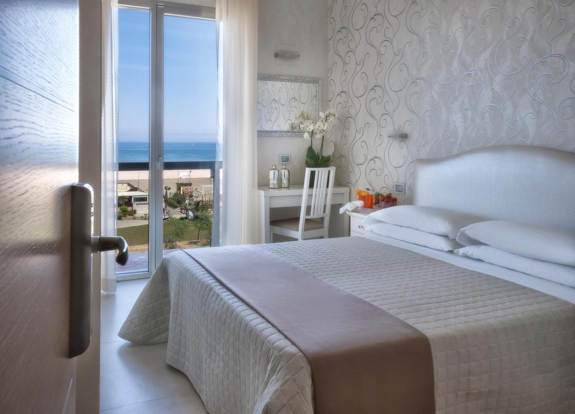Superior Double Room Sea View