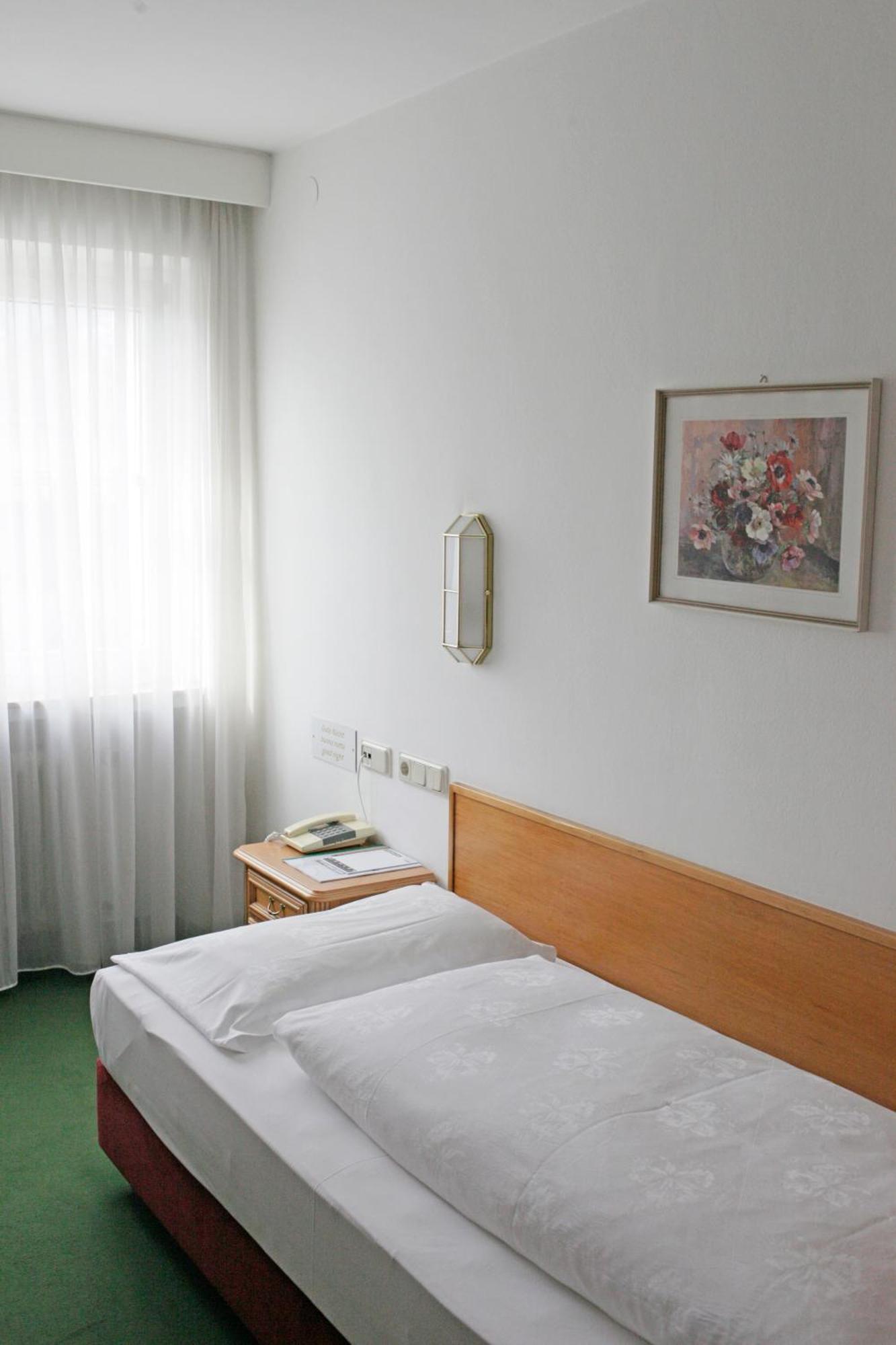 Standard Single Room