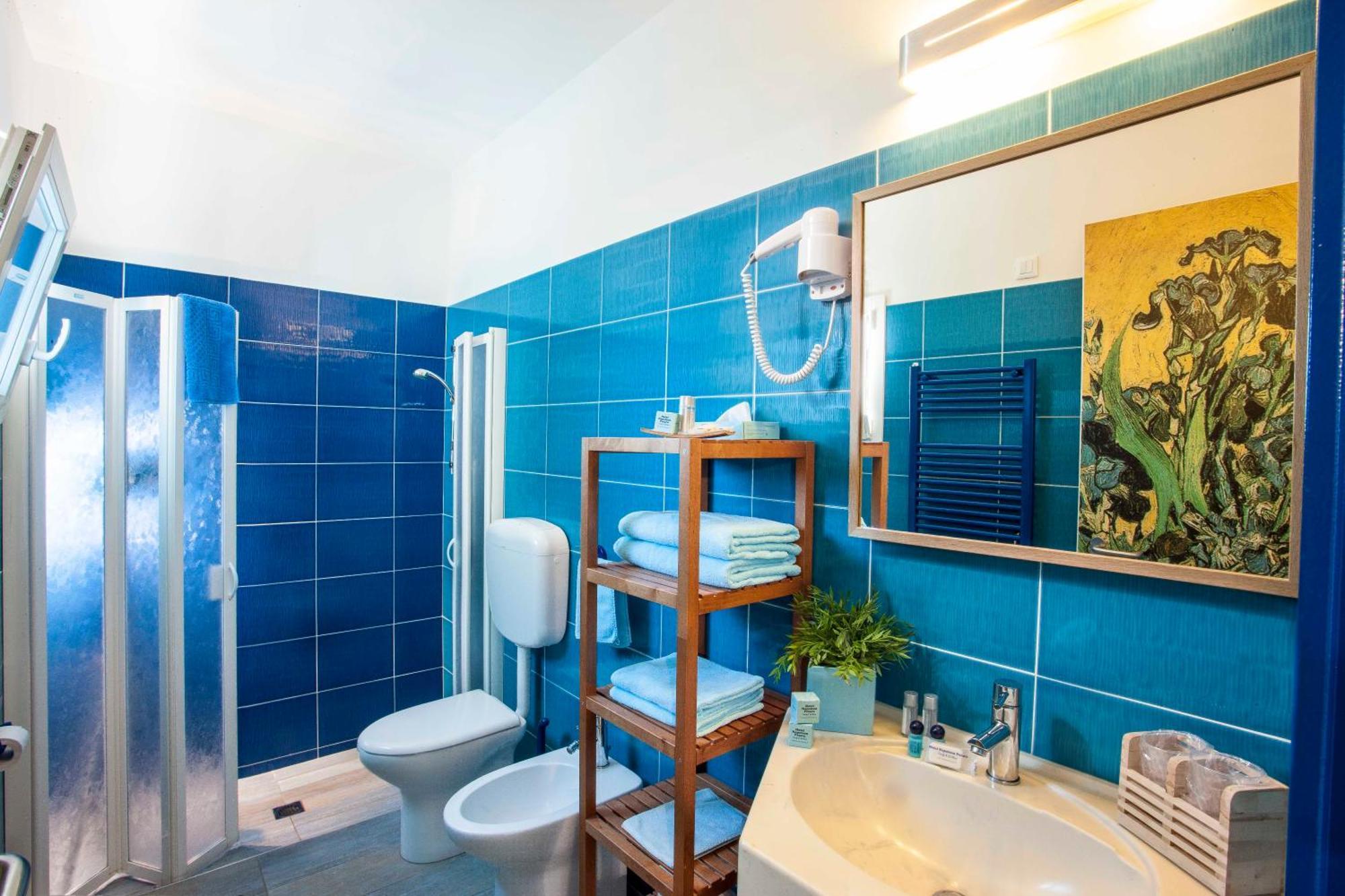 Double or Twin Room Side Sea View