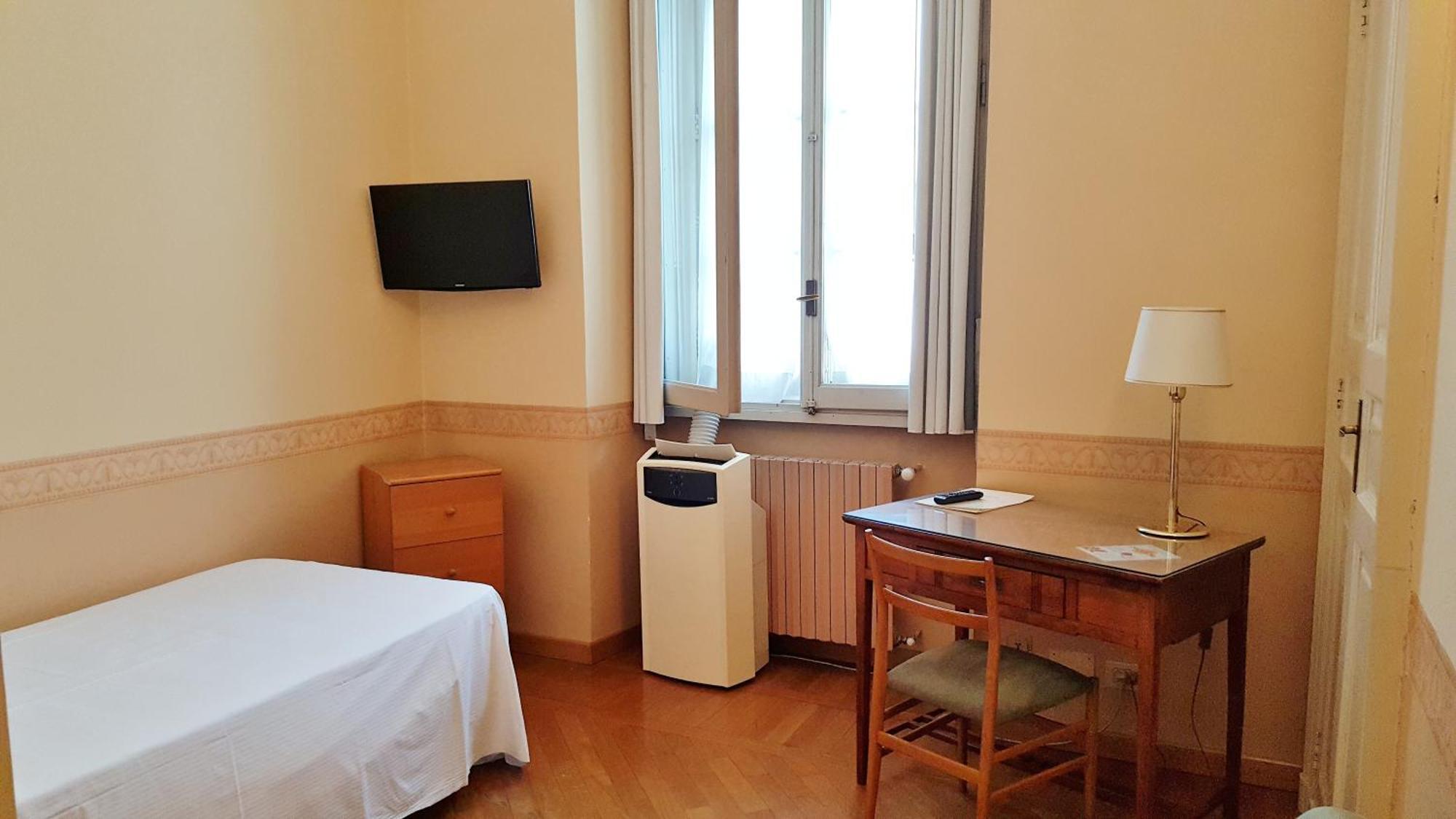 Basic Single Room