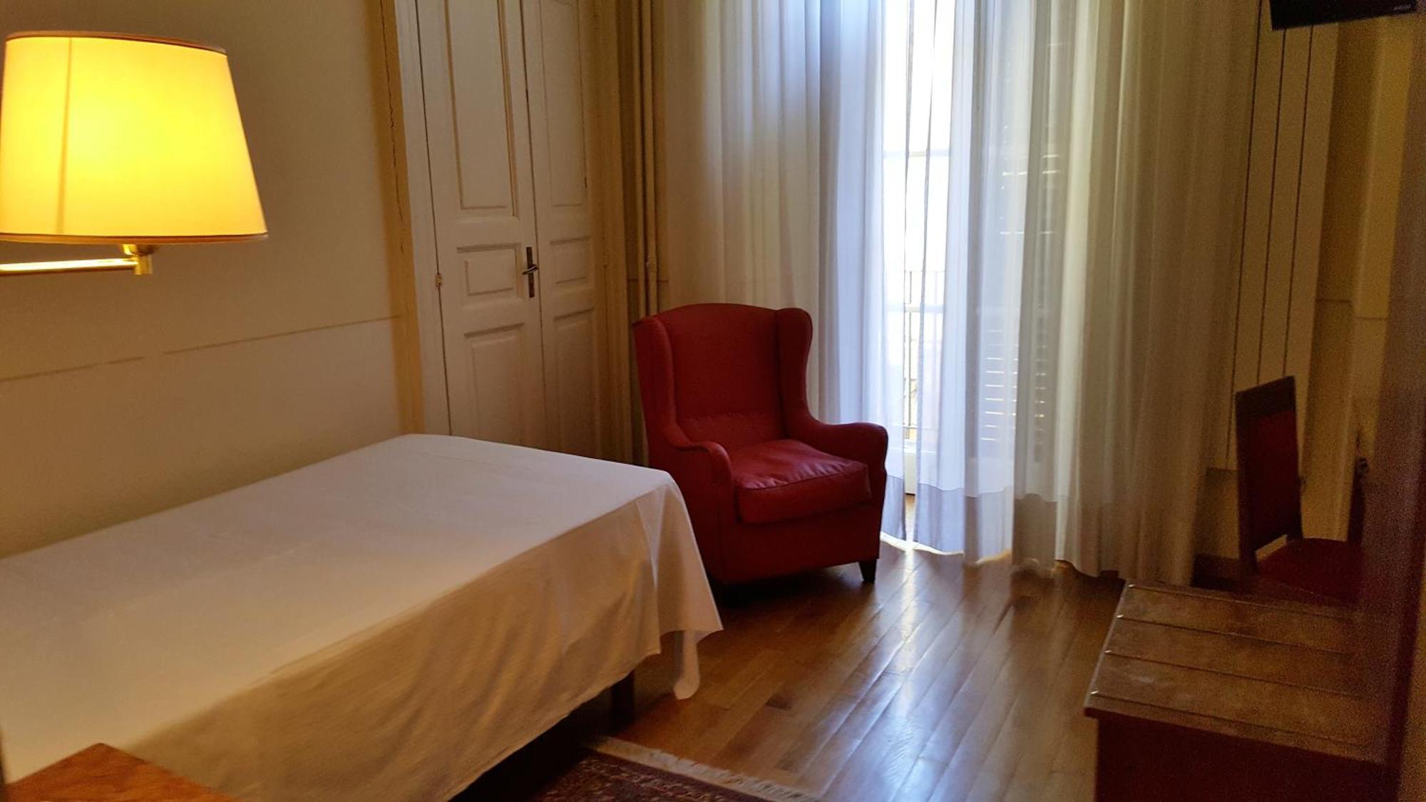 Classic Single Room
