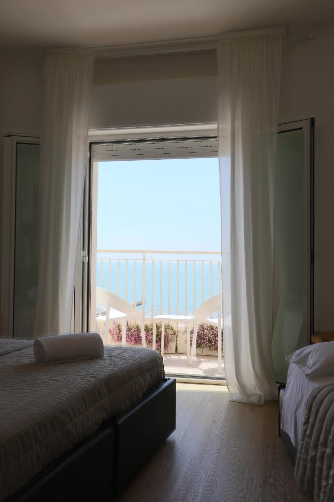Quadruple Room Sea View