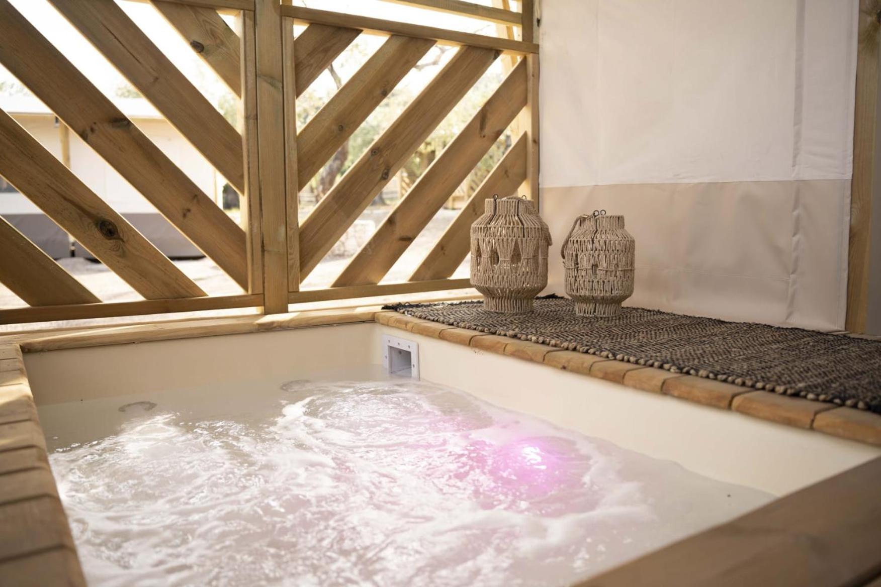 Suite Spa Bath