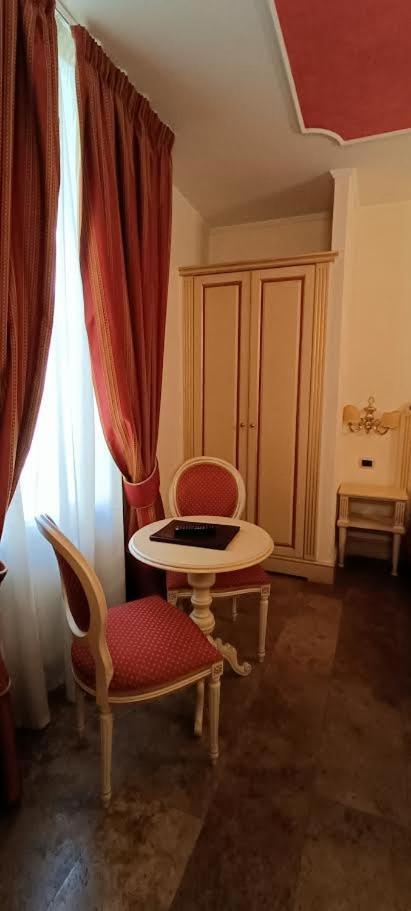Small Double Room,1590359038:JPEG