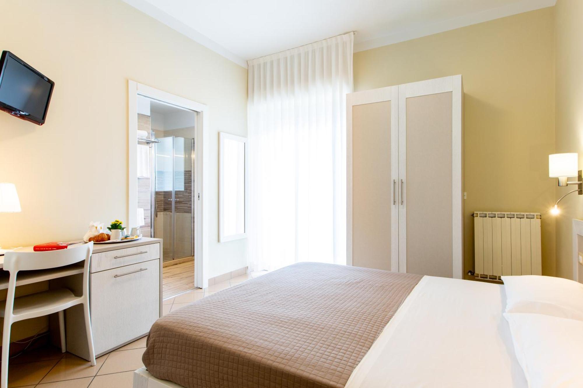 Comfort Room Lateral Sea View