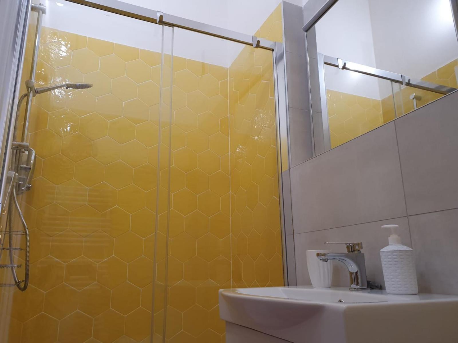 Double Room Private Bathroom