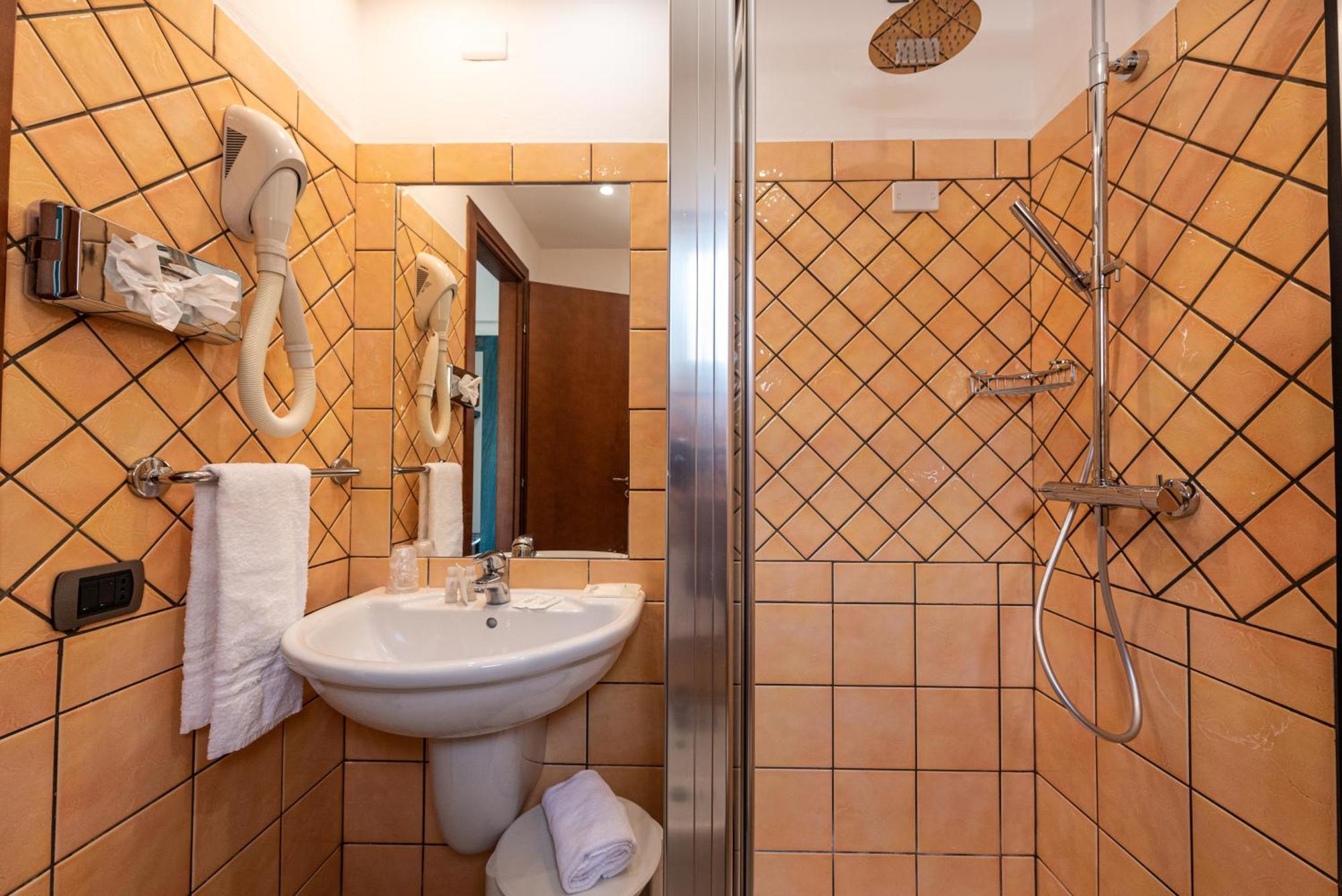 Basic Double or Twin Room