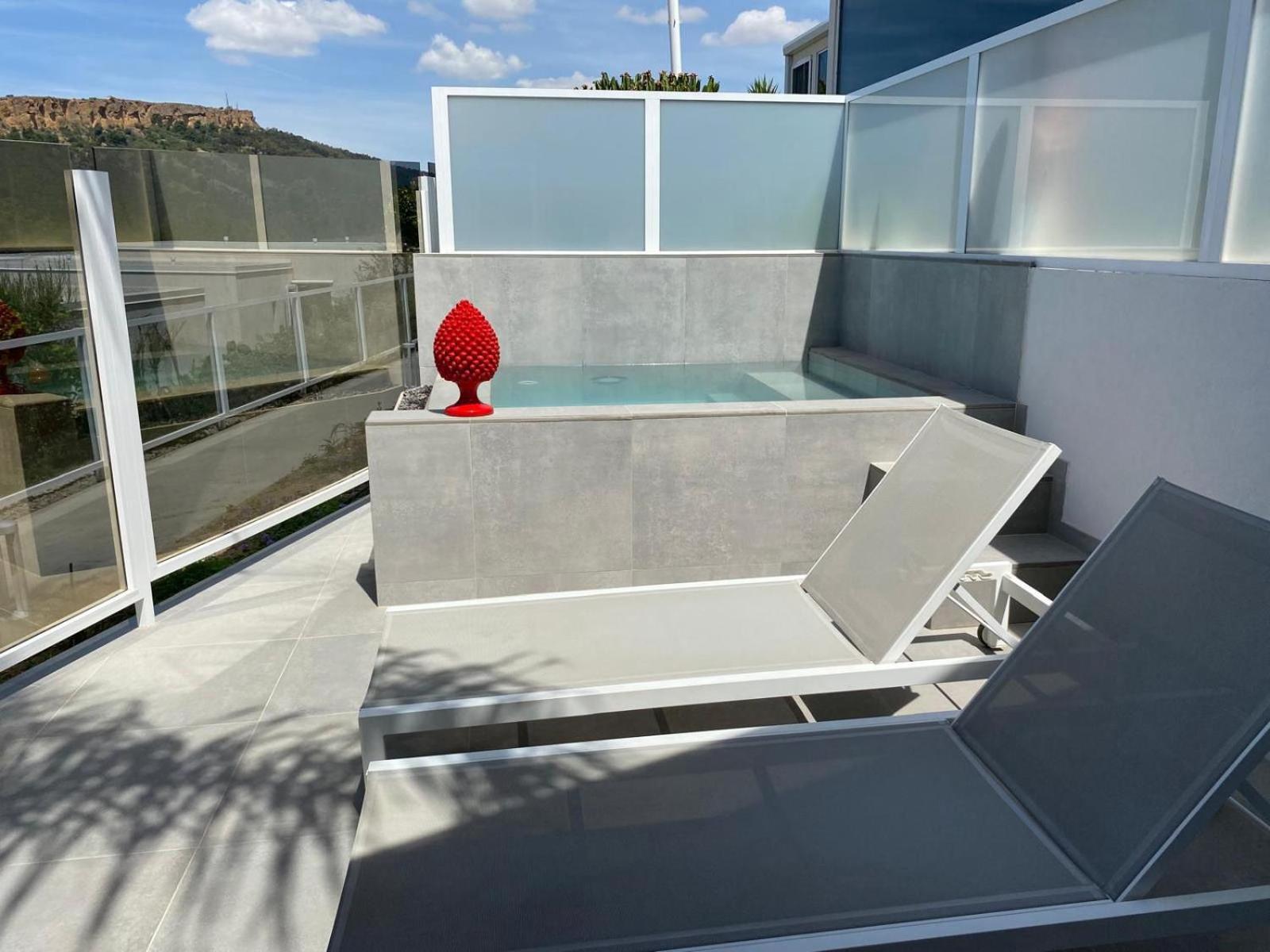 Dependance Mini Pool