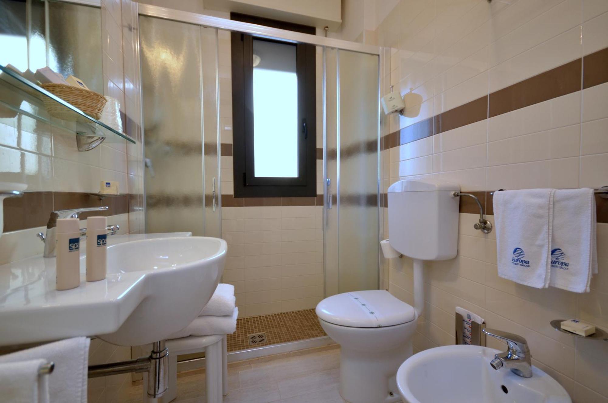 Single Room Private Bathroom