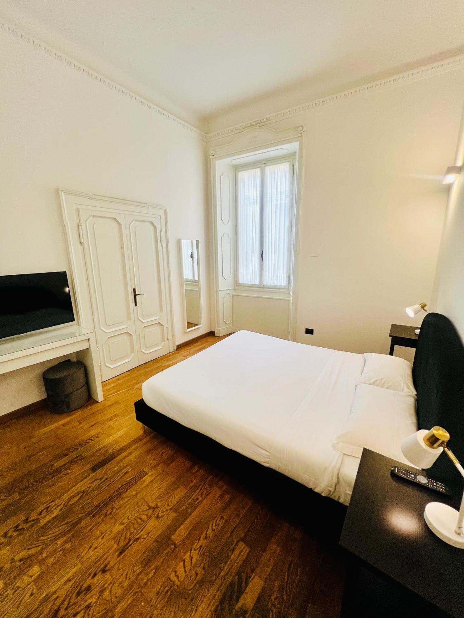 Double Room Private Bathroom