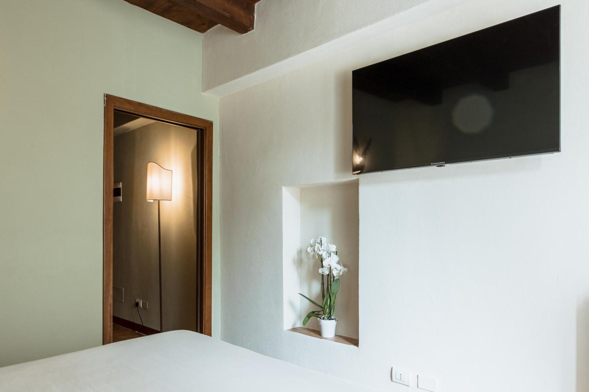 Two-Bedroom Deluxe Apartment Balcony
